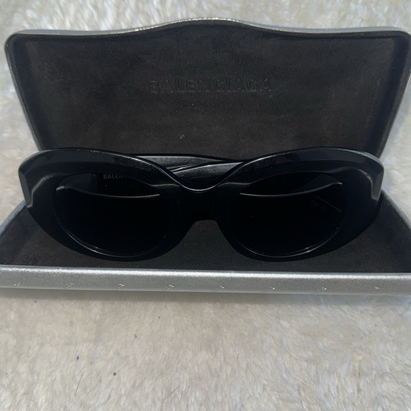Balenciaga glasses - Picture 3 of 11